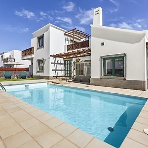 Siesta Lanzarote Villa